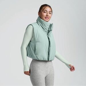Beyond yoga warm up puffer vest